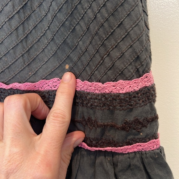 Free People dark grey and Pink Women's Skirt fully lined size 4. - Picture 4 of 9